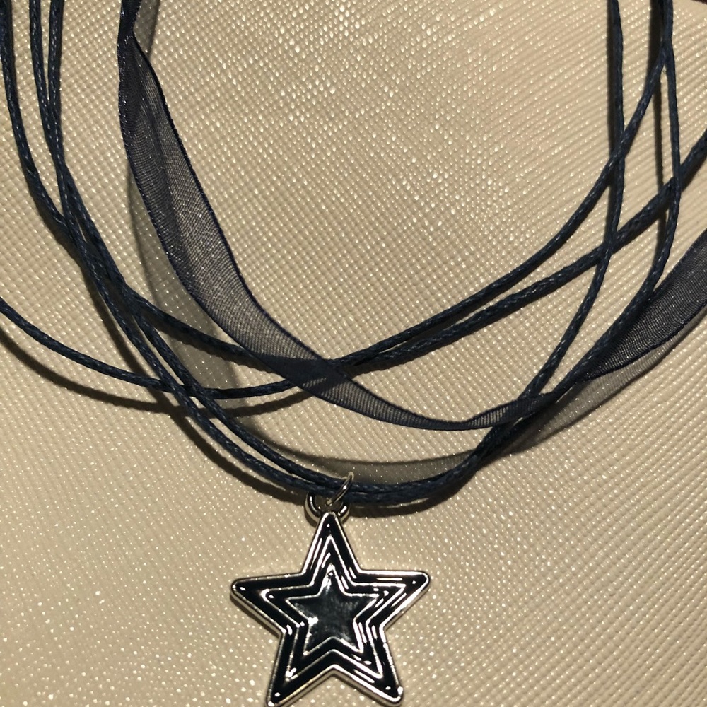 Dallas Cowboys lace necklace